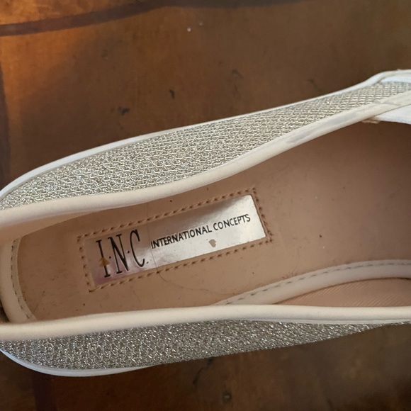 I.N.C International Concepts Macy’s Bling Sneakers - Picture 4 of 9